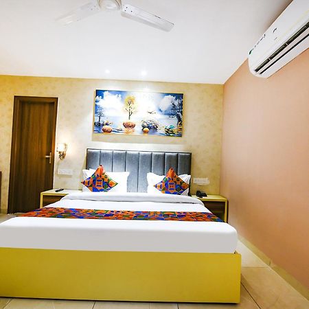 Fabhotel Supreme Suites Ludhiana Exterior photo