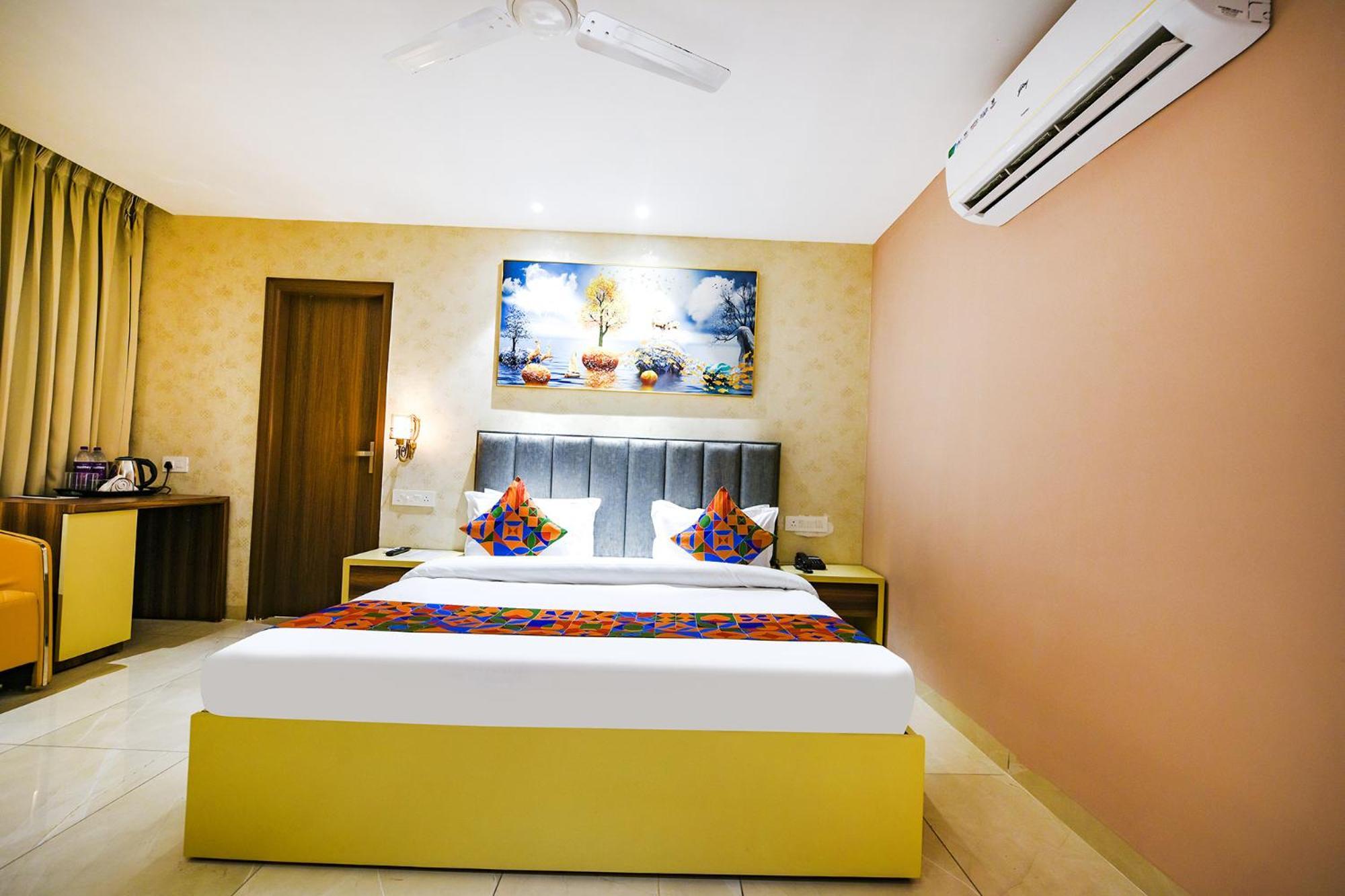 Fabhotel Supreme Suites Ludhiana Exterior photo