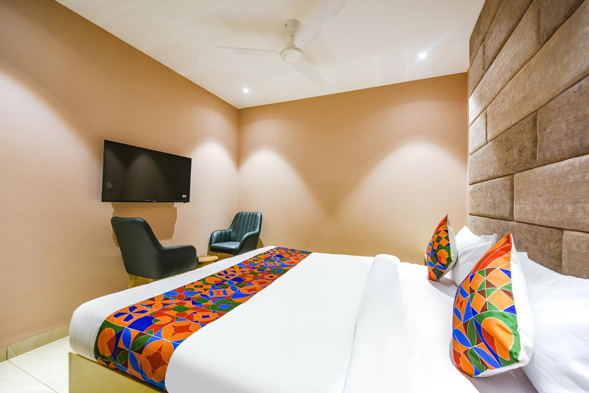 Fabhotel Supreme Suites Ludhiana Exterior photo