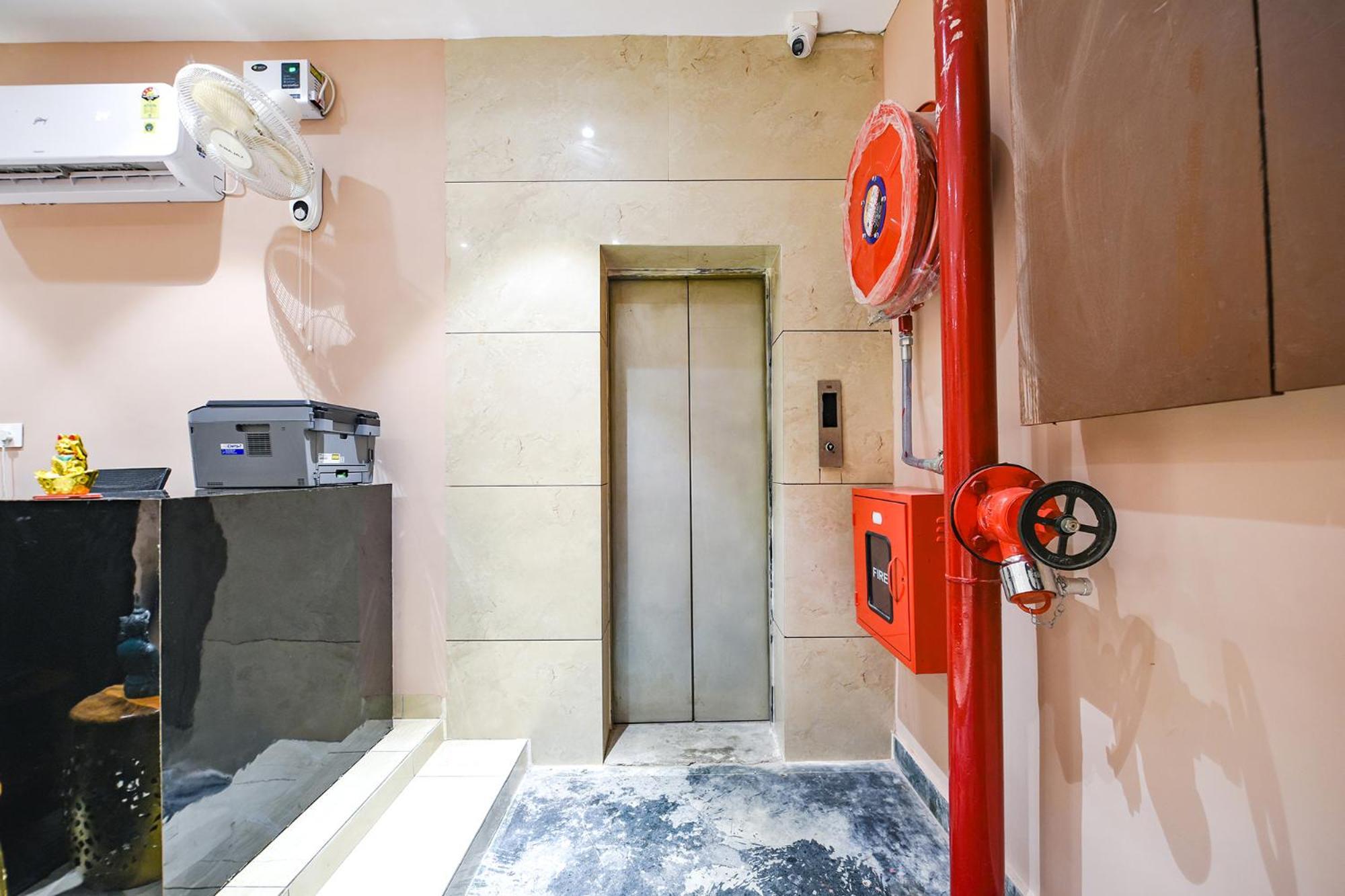 Fabhotel Supreme Suites Ludhiana Exterior photo